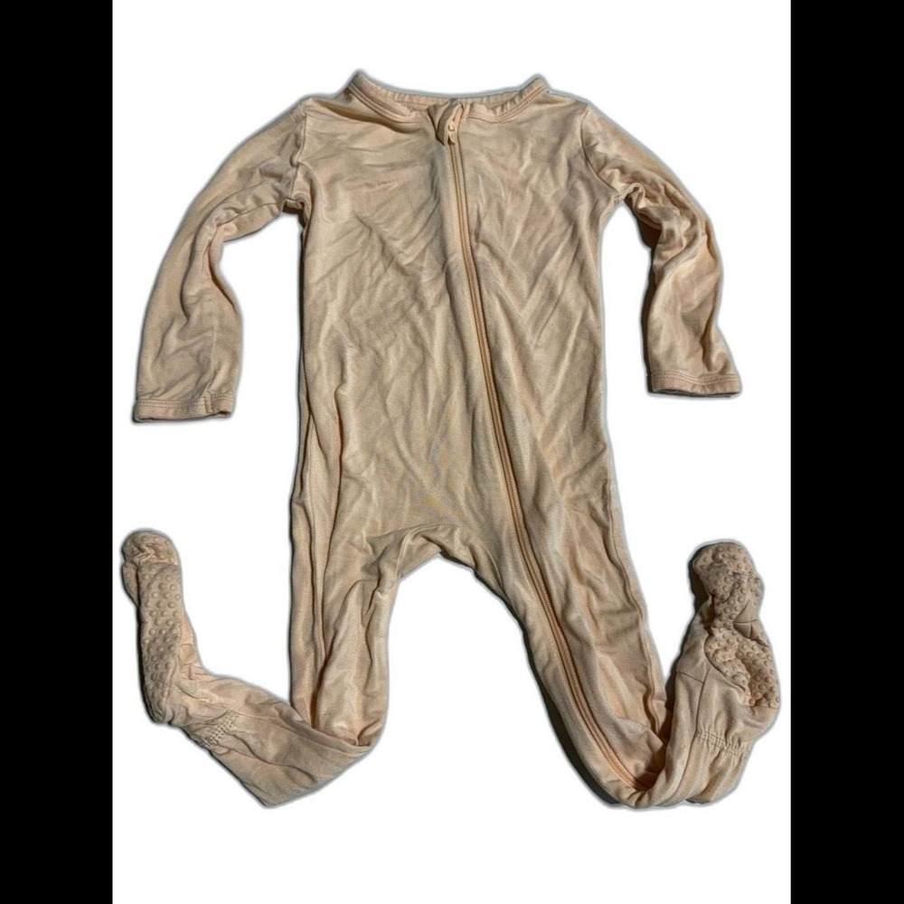 Kyte BABY Peach Zippered Footed One-Piece Pajama 12-18M